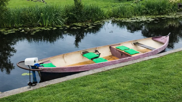 2-5 persoons fluisterboot huren Giethoorn